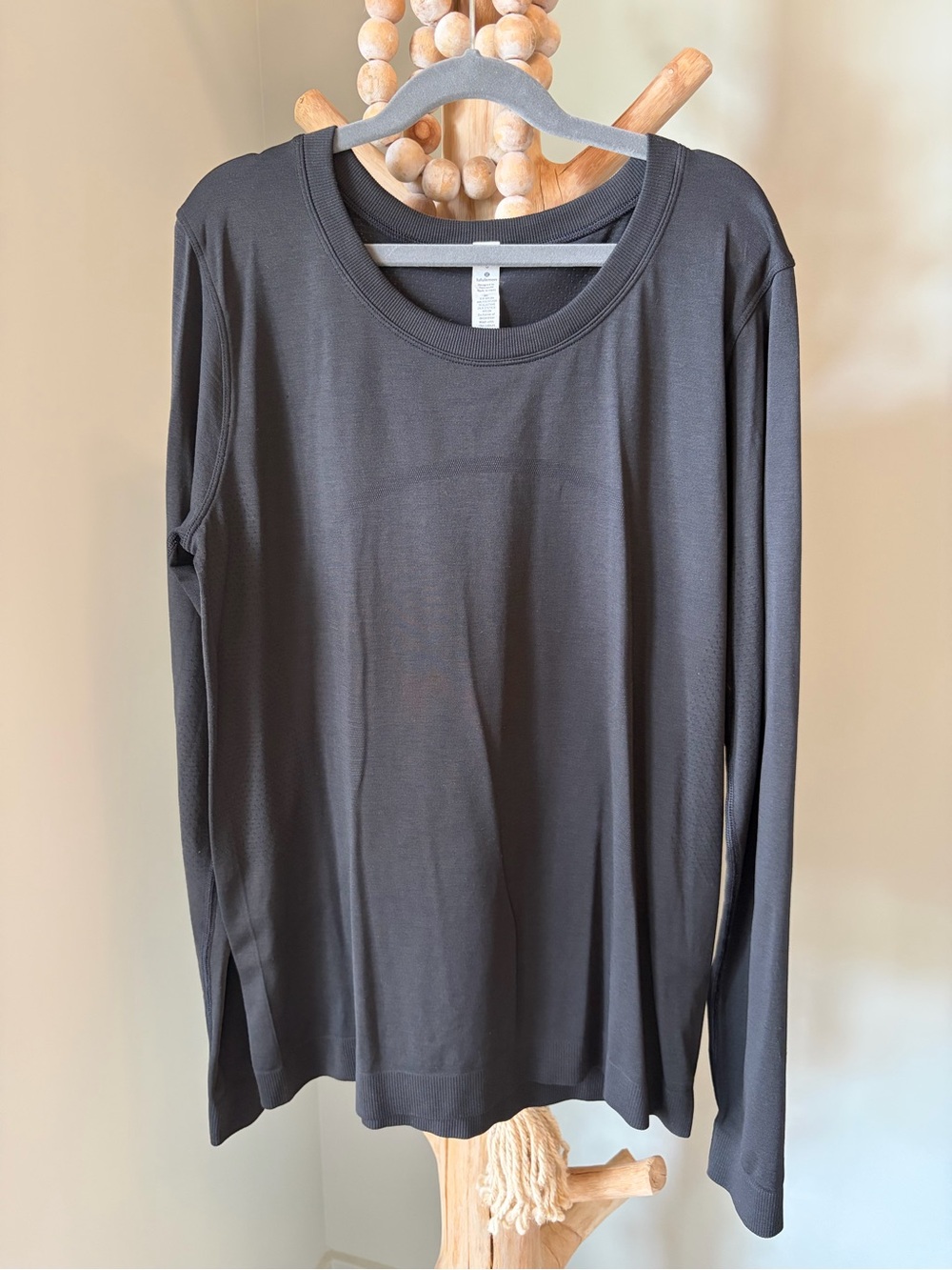 lululemon athletica charcoal/black  crewneck sweater